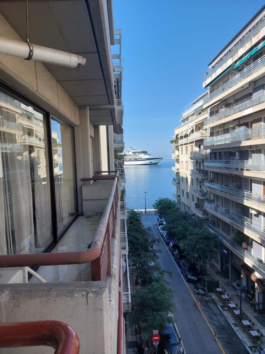 סלוניקי Fabulous Sea View Apartment מראה חיצוני תמונה